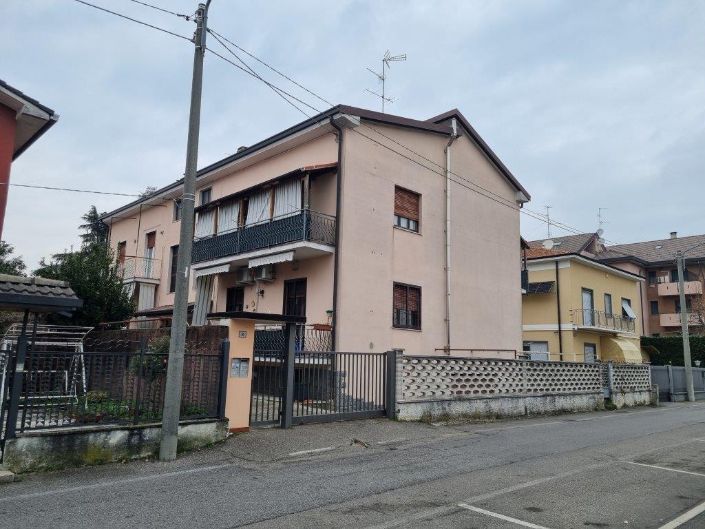 immobile appartamento all'asta in Via Arno  3 - 20031 Cesano Maderno (MB) - 1