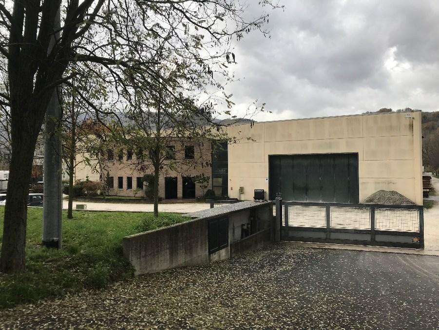 immobile attivita commerciale all'asta in via dell Industria snc Canavaccio - 61029 Urbino (PU) - 2