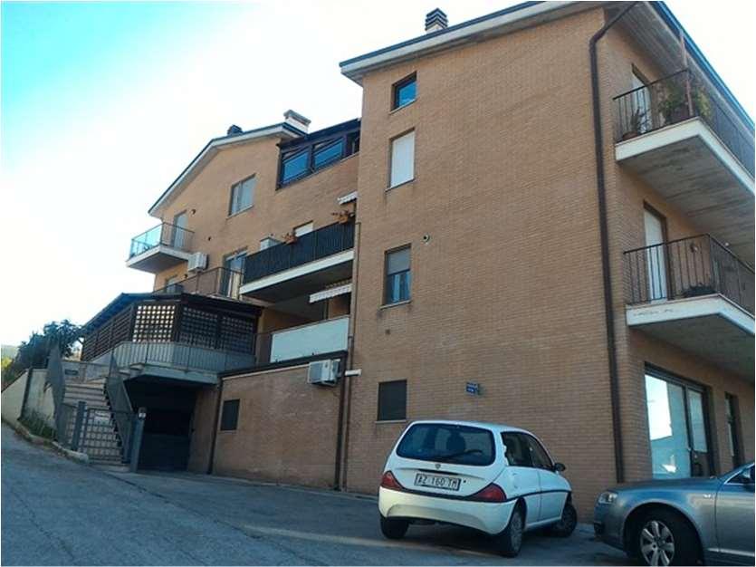 immobile appartamento all'asta in Contrada Molini di Valtenna - 63900 Fermo (FM) - 1