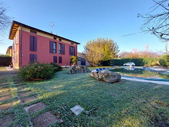 immobile villa all'asta in Strada Barchetta n 345 - 41123 Modena (MO) - 4
