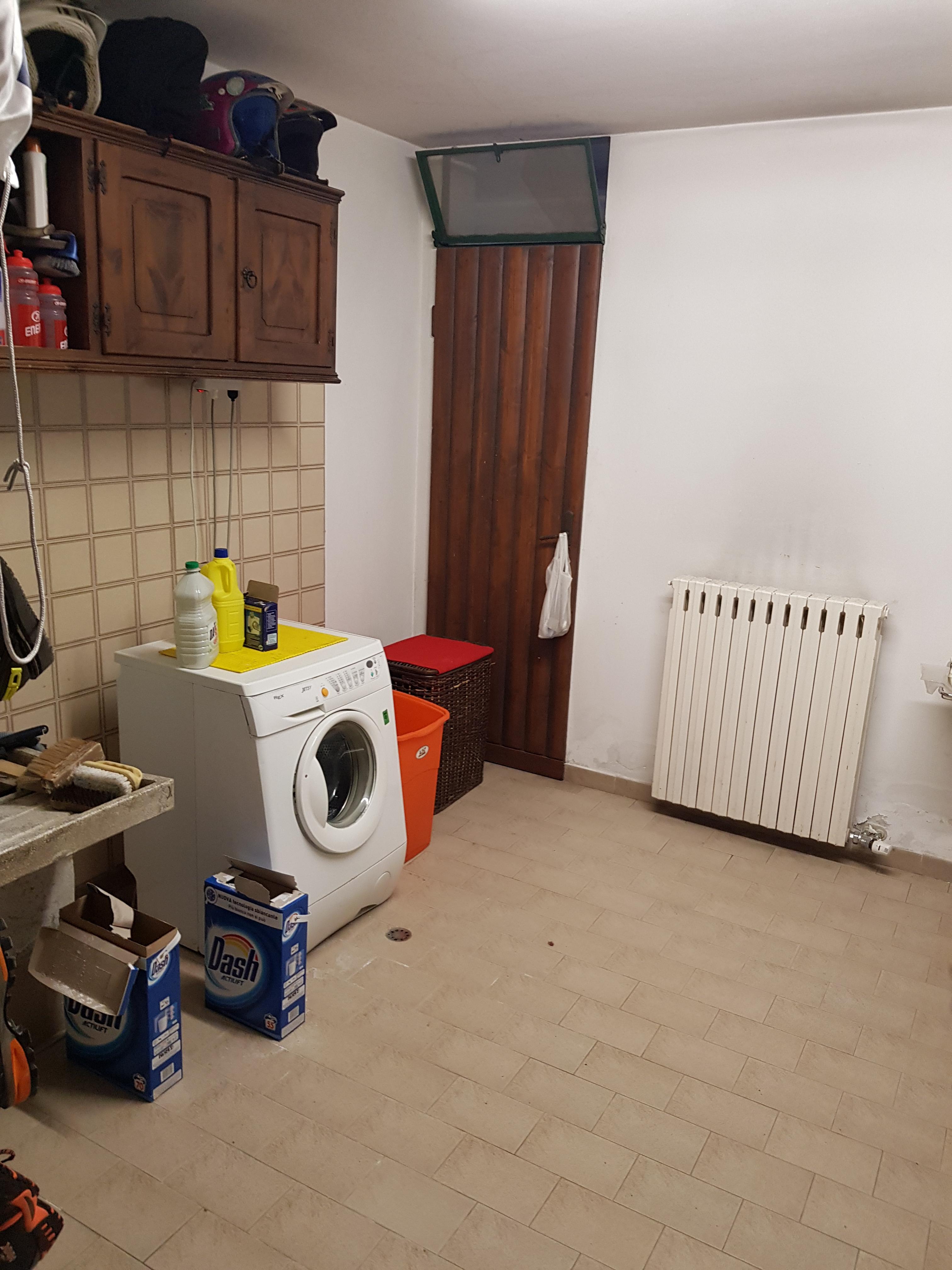 immobile villa all'asta in Via Sante Calvi, 71, 24014 Piazza Brembana BG, Italia Piazza Brembana, Bergamo - 2