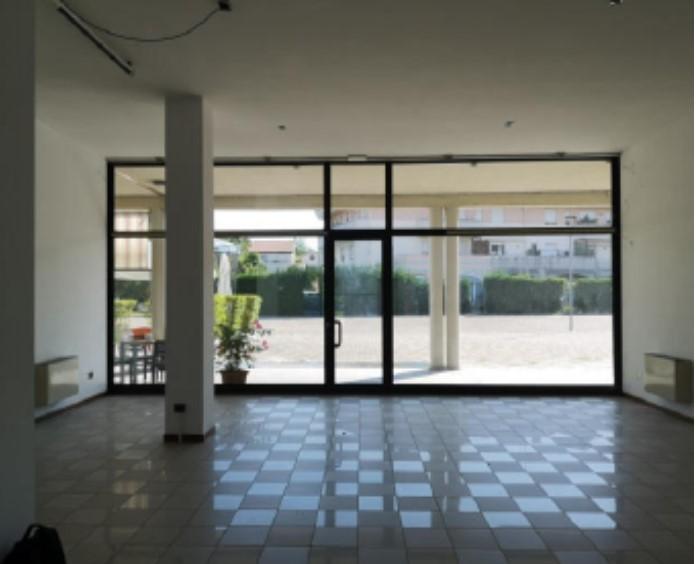 immobile negozio all'asta in Via Giuseppe Mazzini, 45, 35031 Abano Terme PD, Italia Abano Terme, Padova - 1