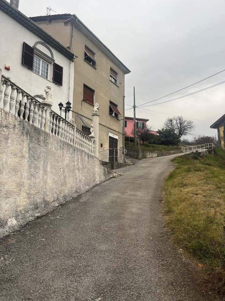 immobile appartamento all'asta in Via delle Vallegge 16 - 17014 Cairo Montenotte (SV) - 1
