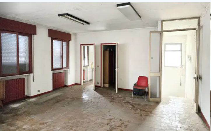 immobile ufficio all'asta in via iv novembre, n 57 - 35045 Ospedaletto Euganeo (PD) - 1