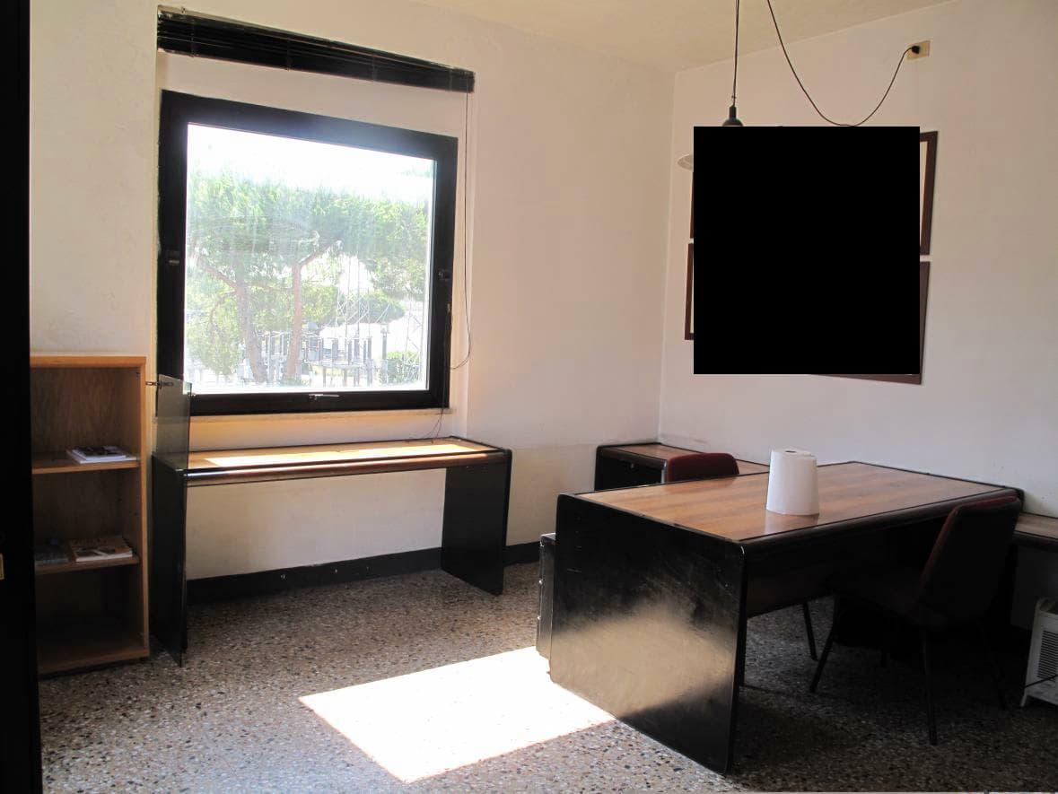immobile ufficio all'asta in Via Degli Artigiani 9 - 54100 Massa (MS) - 3
