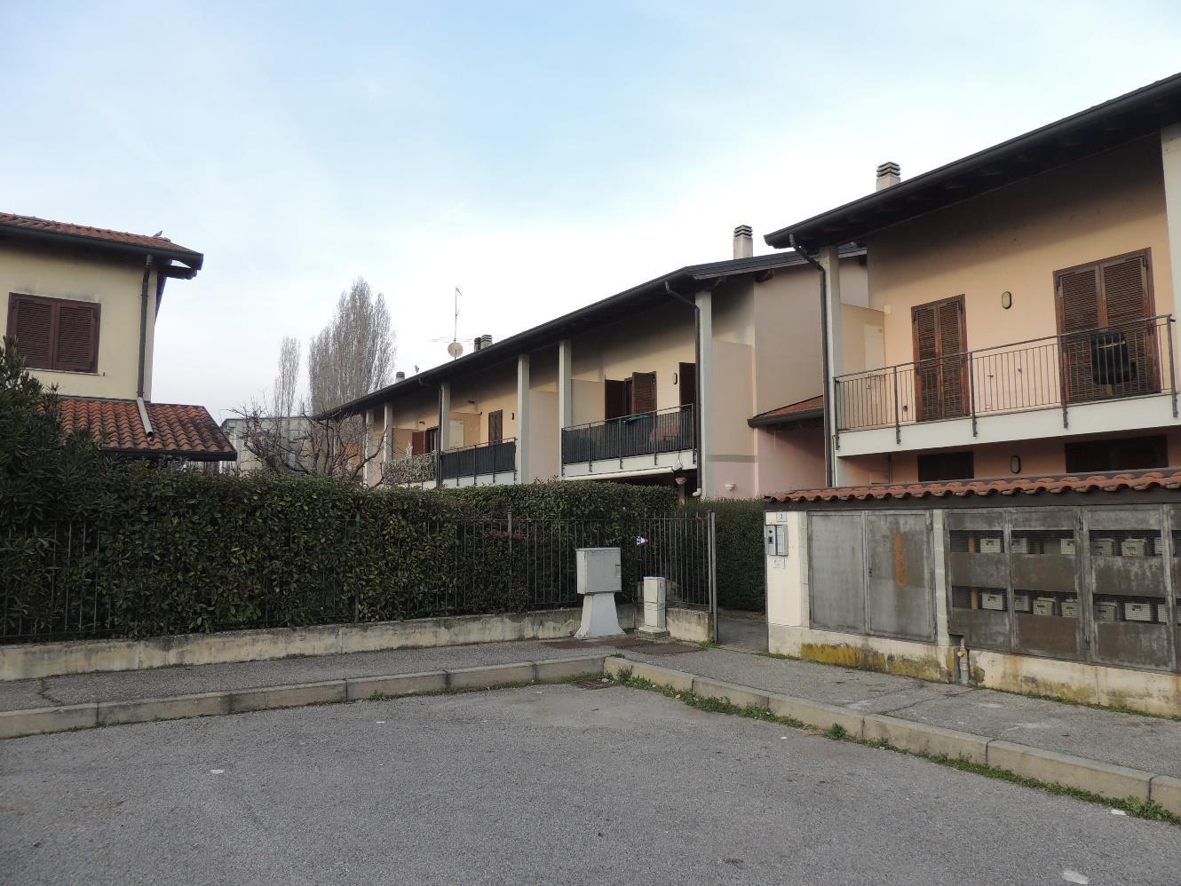 immobile appartamento all'asta in Via Peschiera, 3, 27010 Roncaro PV, Italia Roncaro, Pavia - 1