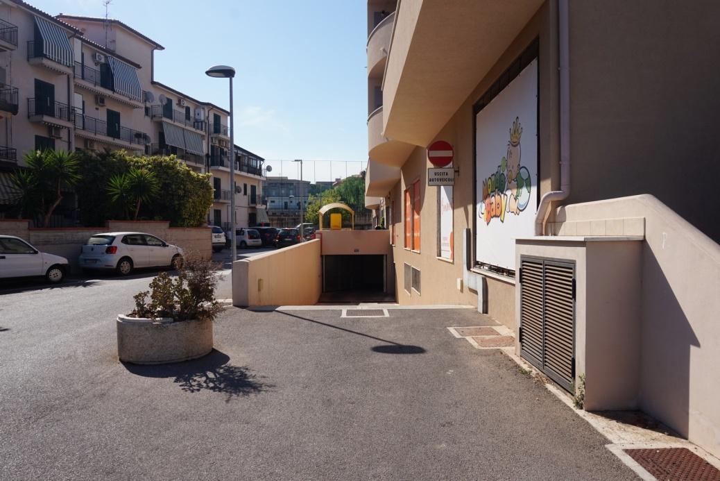 immobile posto auto all'asta in Viale Italia, Snc, 90010 Campofelice di Roccella PA, Italia Campofelice Di Roccella, Palermo - 4