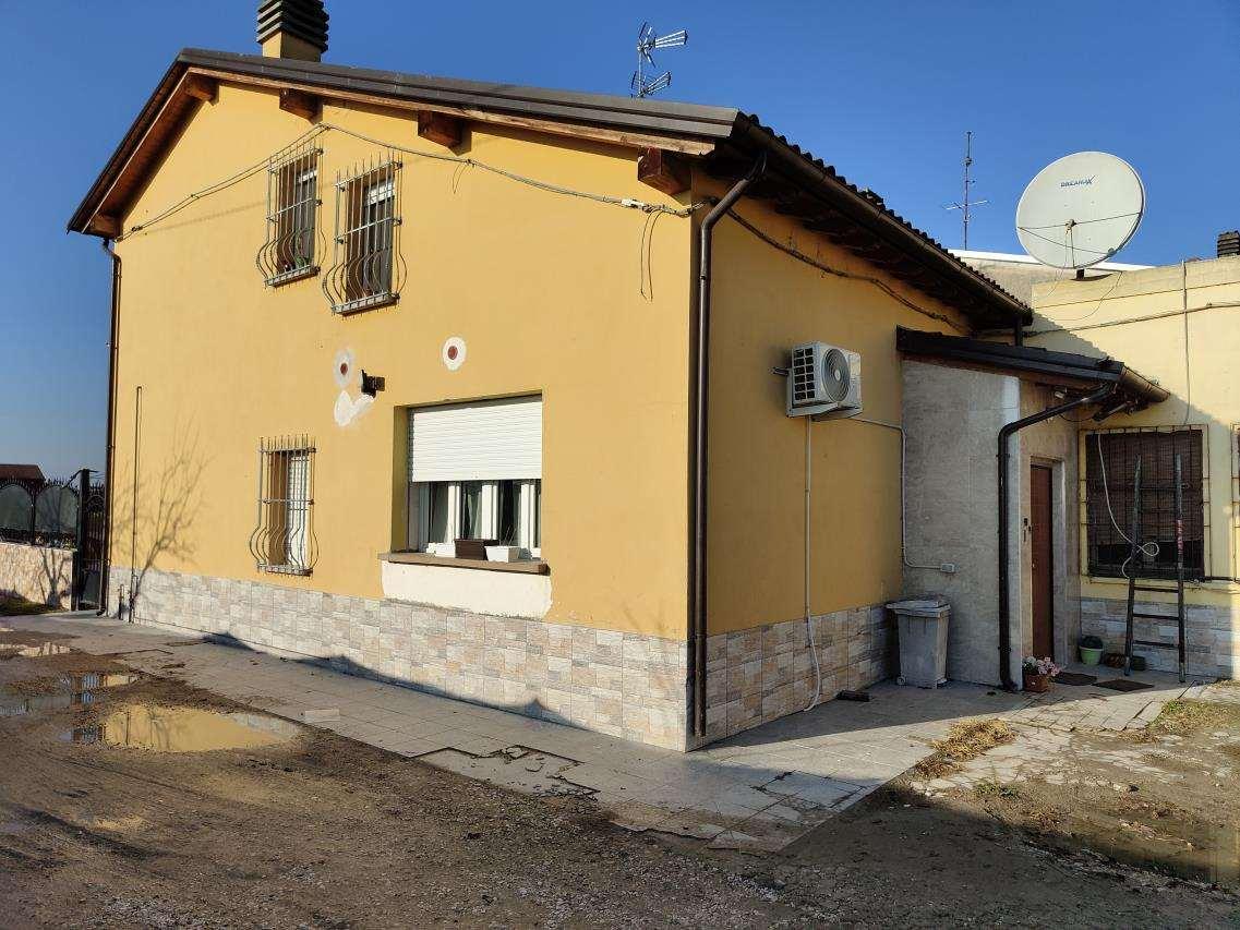 immobile appartamento all'asta in loc Pilastri, Via Virgiliana - 44012 Bondeno (FE) - 2