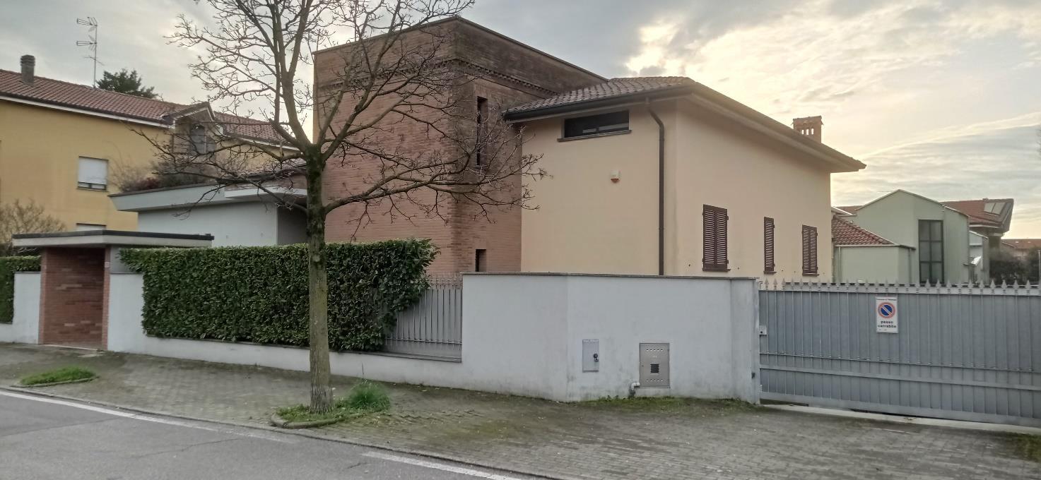 immobile appartamento all'asta in Via dell Acqua, 11 - 20883 Mezzago (MB) - 1