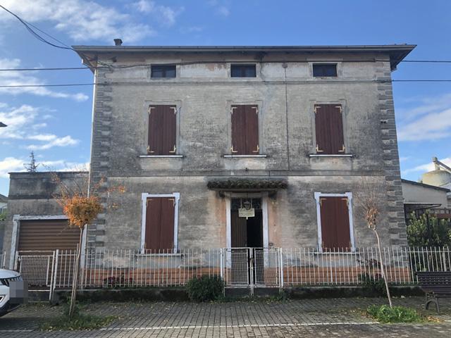 immobile casa singola all'asta in Loc Zibello, Via Caduti per la Patria, 3  - 43016 Polesine Zibello (PR) - 2
