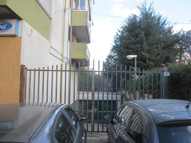 immobile magazzino all'asta in Via Giuseppe Toniolo 13 - 95041 Caltagirone (CT) - 4