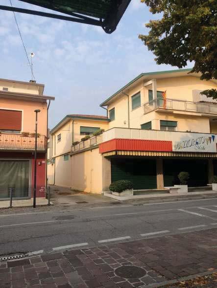 immobile appartamento all'asta in Via della Croce nn 6 e 8 - 31023 Resana (TV) - 1