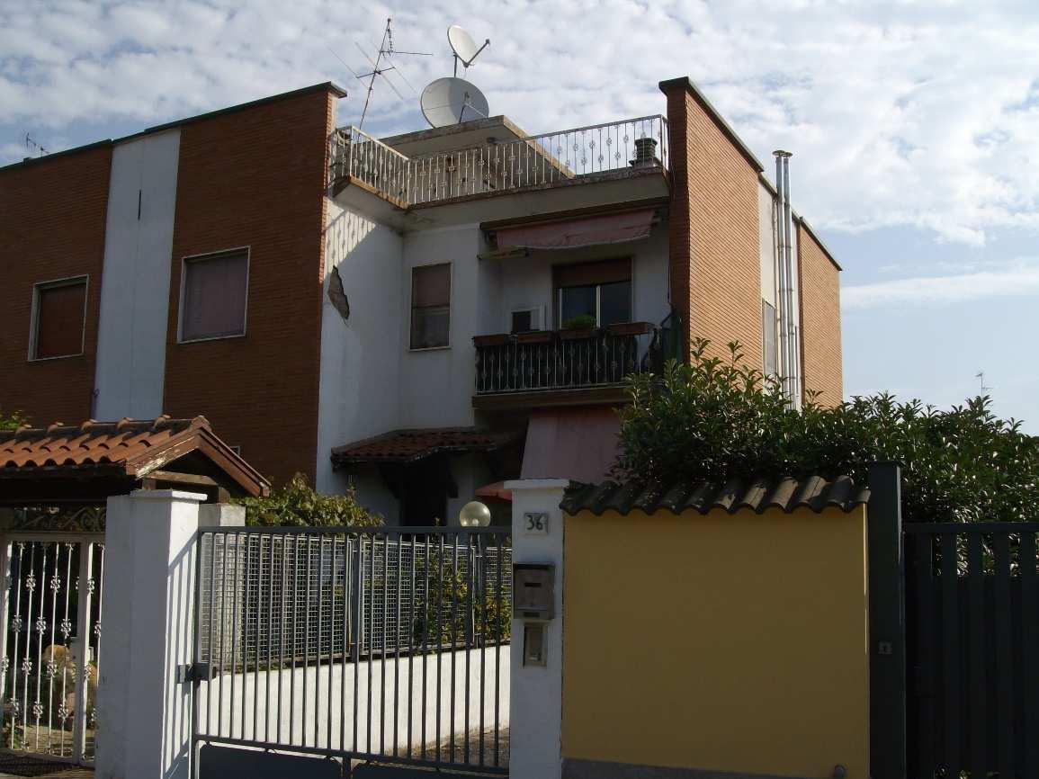 immobile appartamento all'asta in Via Trilussa 34 - 27029 Vigevano (PV) - 1