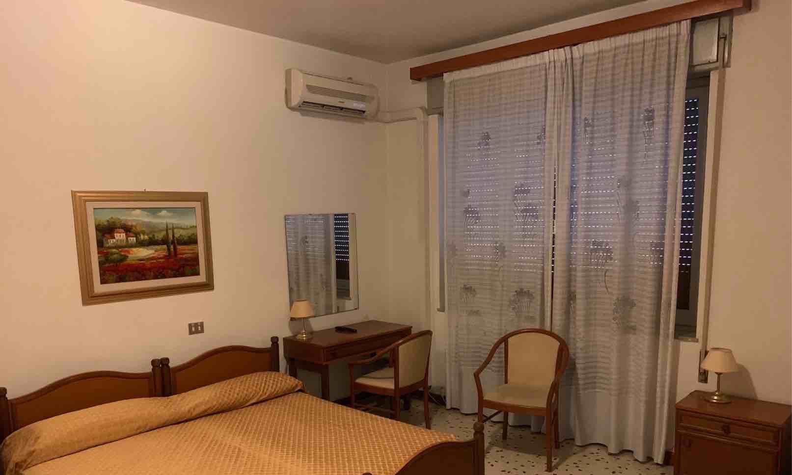 immobile hotel - albergo all'asta in Via Guglielmo Marconi, 60025 Loreto AN, Italia Loreto, Ancona - 3
