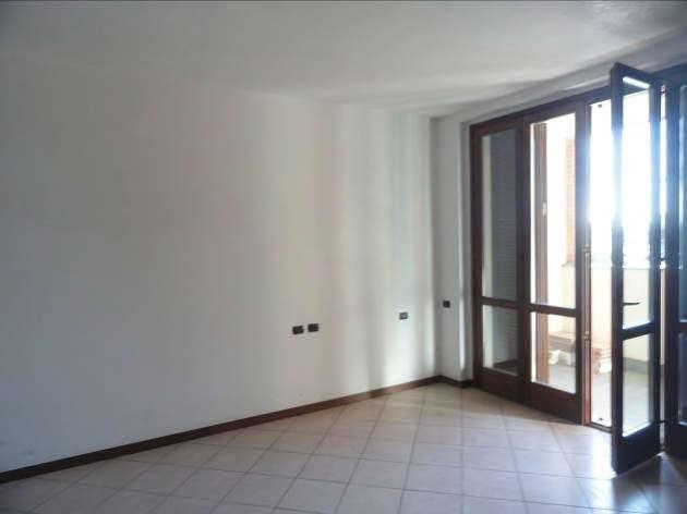 immobile garage all'asta in Via Santo Sudario  12 - Besana in Brianza (MB) - 2