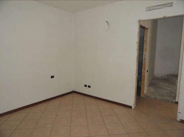 immobile garage all'asta in Via Santo Sudario  12 - Besana in Brianza (MB) - 4