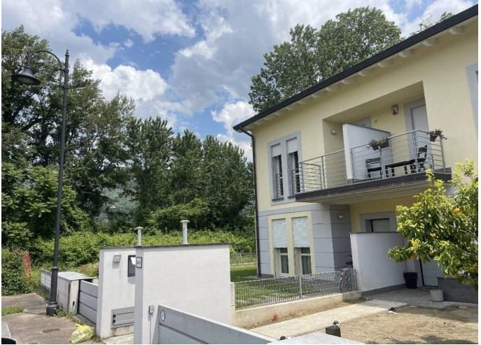 immobile villa all'asta in Via Gian Lorenzo Bernini n 84, - 55045 Pietrasanta (LU) - 1