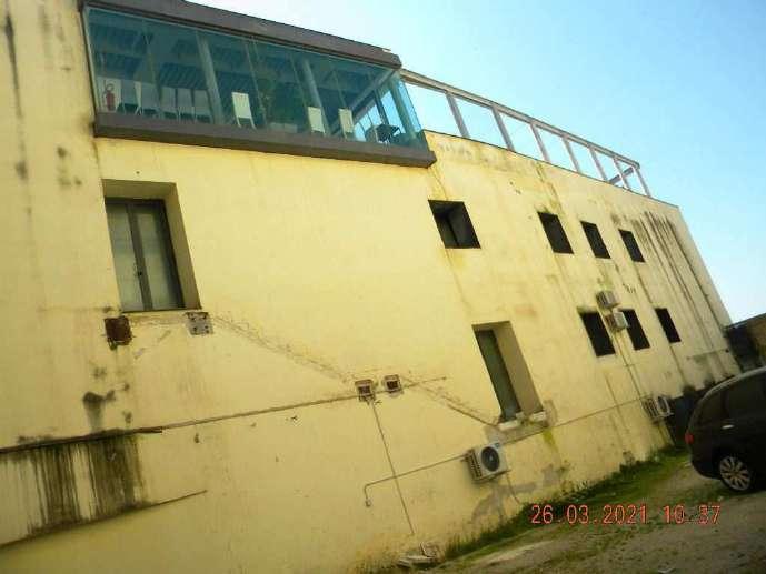 immobile attivita commerciale all'asta in Via Follieri, 14, 80078 Pozzuoli NA, Italia Pozzuoli, Napoli - 2