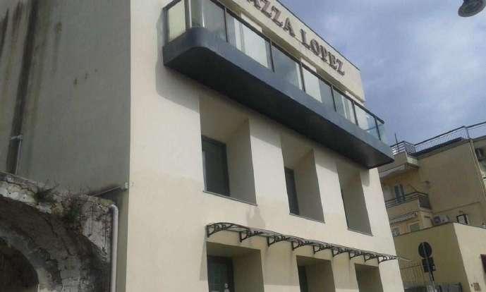 immobile attivita commerciale all'asta in Via Follieri, 14, 80078 Pozzuoli NA, Italia Pozzuoli, Napoli - 3