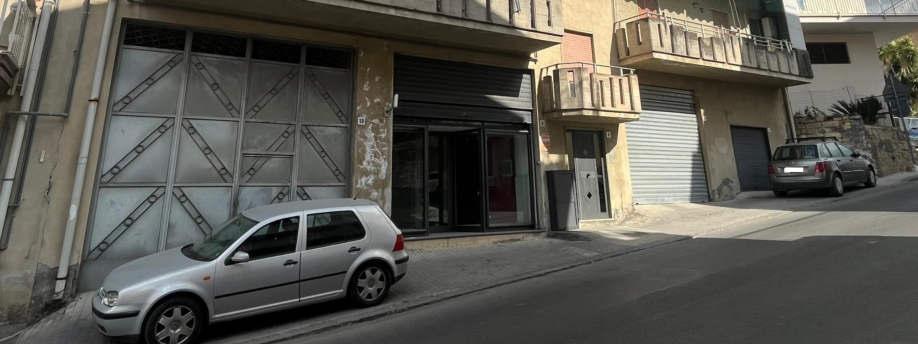 immobile negozio all'asta in Via Alcide de Gasperi, 8, 94017 Regalbuto EN, Italia Regalbuto, Enna - 3