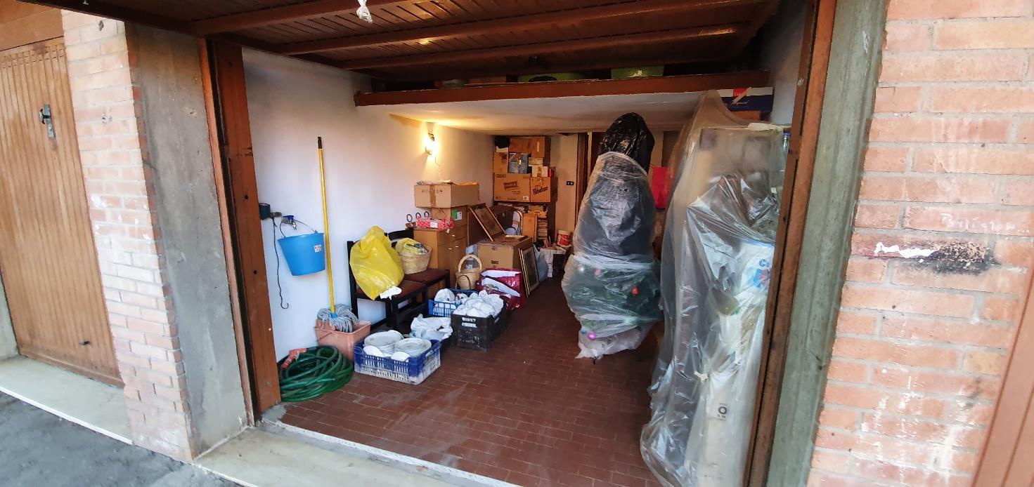 immobile magazzino all'asta in Via del Pozzo, 24, 53035 San Martino SI, Italia - 53035 Monteriggioni (SI) - 1