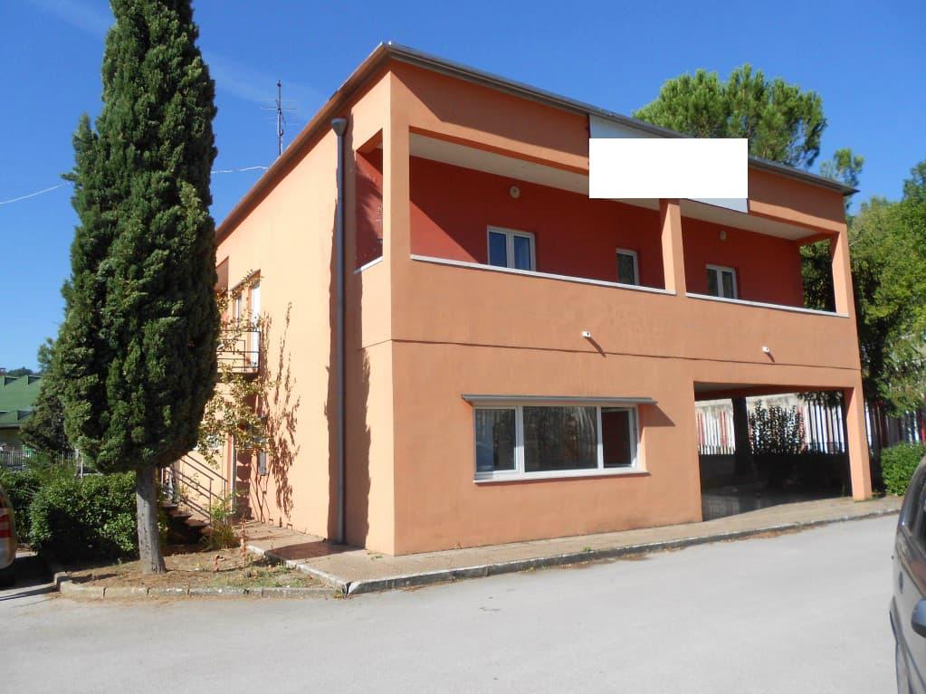 immobile attivita commerciale all'asta in area industriale - 83040 Luogosano (AV) - 5