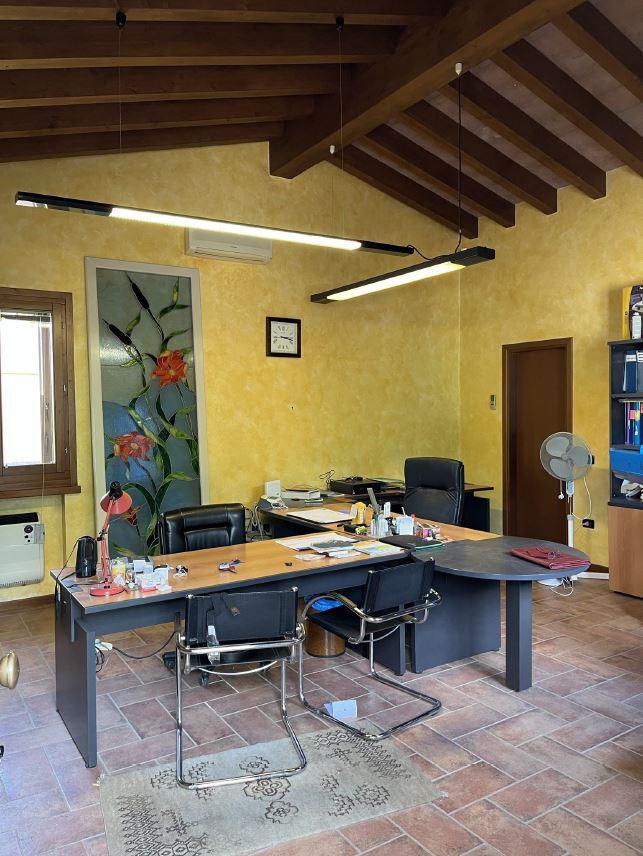immobile magazzino all'asta in Via Don C Bellini, 15, 37040 Crosare VR, Italia - 37040 Pressana (VR) - 2