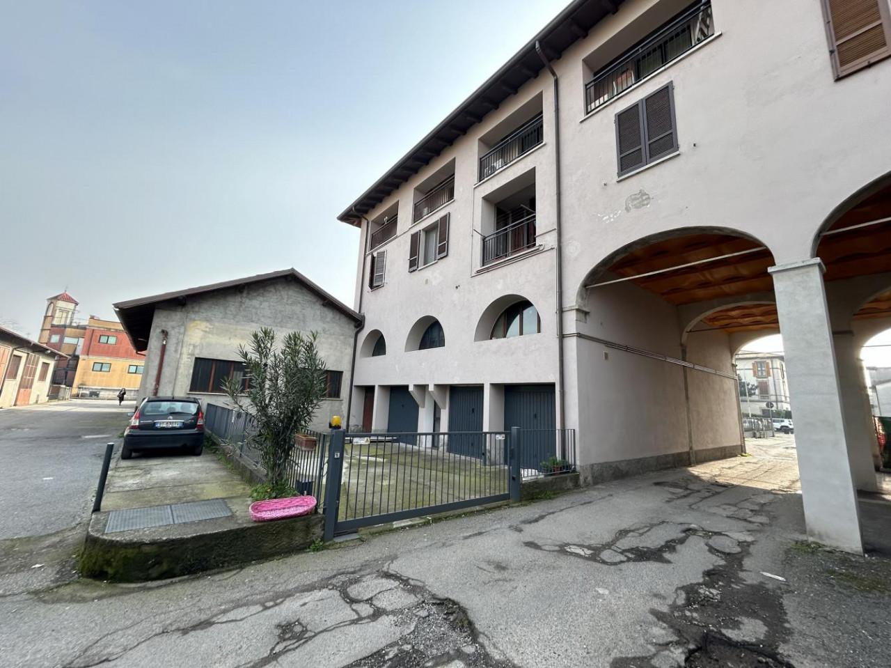 immobile APPARTAMENTO ALL'ASTA IN VIALE MONTECATINI, ROMANO DI LOMBARDIA (BG) - 2