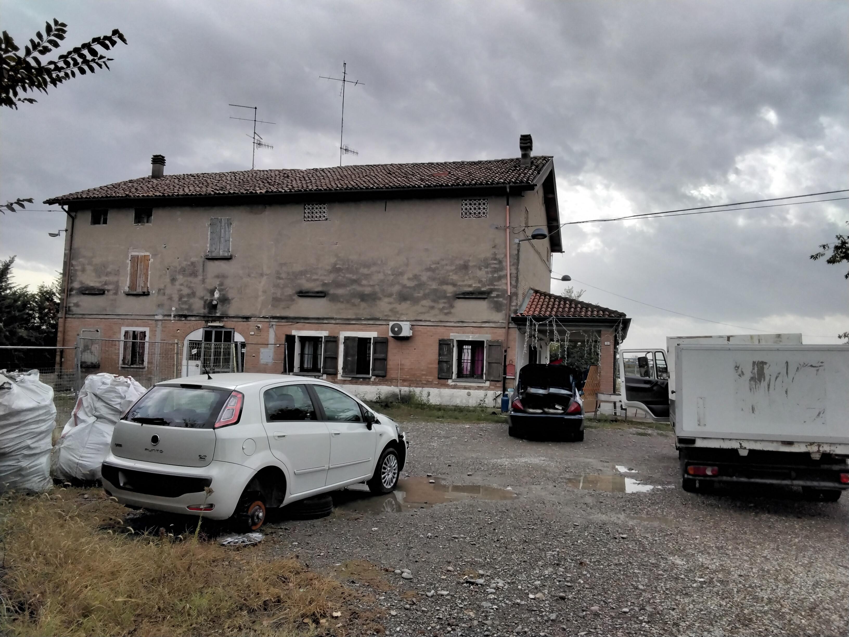 immobile appartamento all'asta in Via Cantonazzo, 3 - 42122 Reggio nell'Emilia (RE) - 2