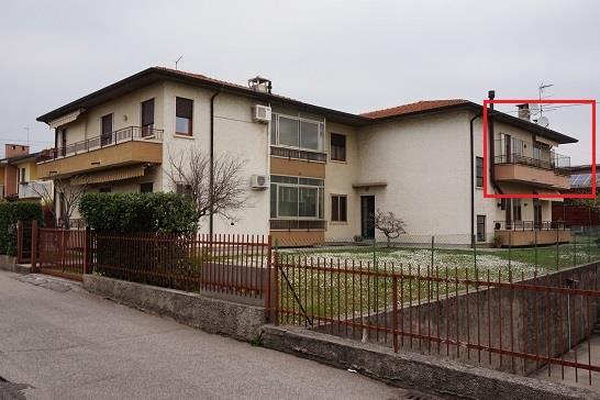 immobile appartamento all'asta in Via Vittorio Alfieri 17 - 36016 Thiene (VI) - 1