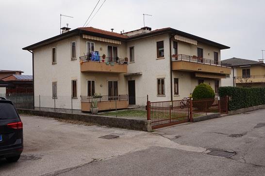 immobile appartamento all'asta in Via Vittorio Alfieri 17 - 36016 Thiene (VI) - 3