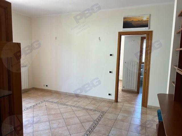 immobile appartamento all'asta in Via Martino V, 17 - 00167 Roma (RM) - 2