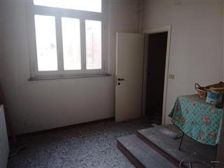 immobile attivita commerciale all'asta in Via GAETANO LAPIS 52 - 61043 Cagli (PU) - 2