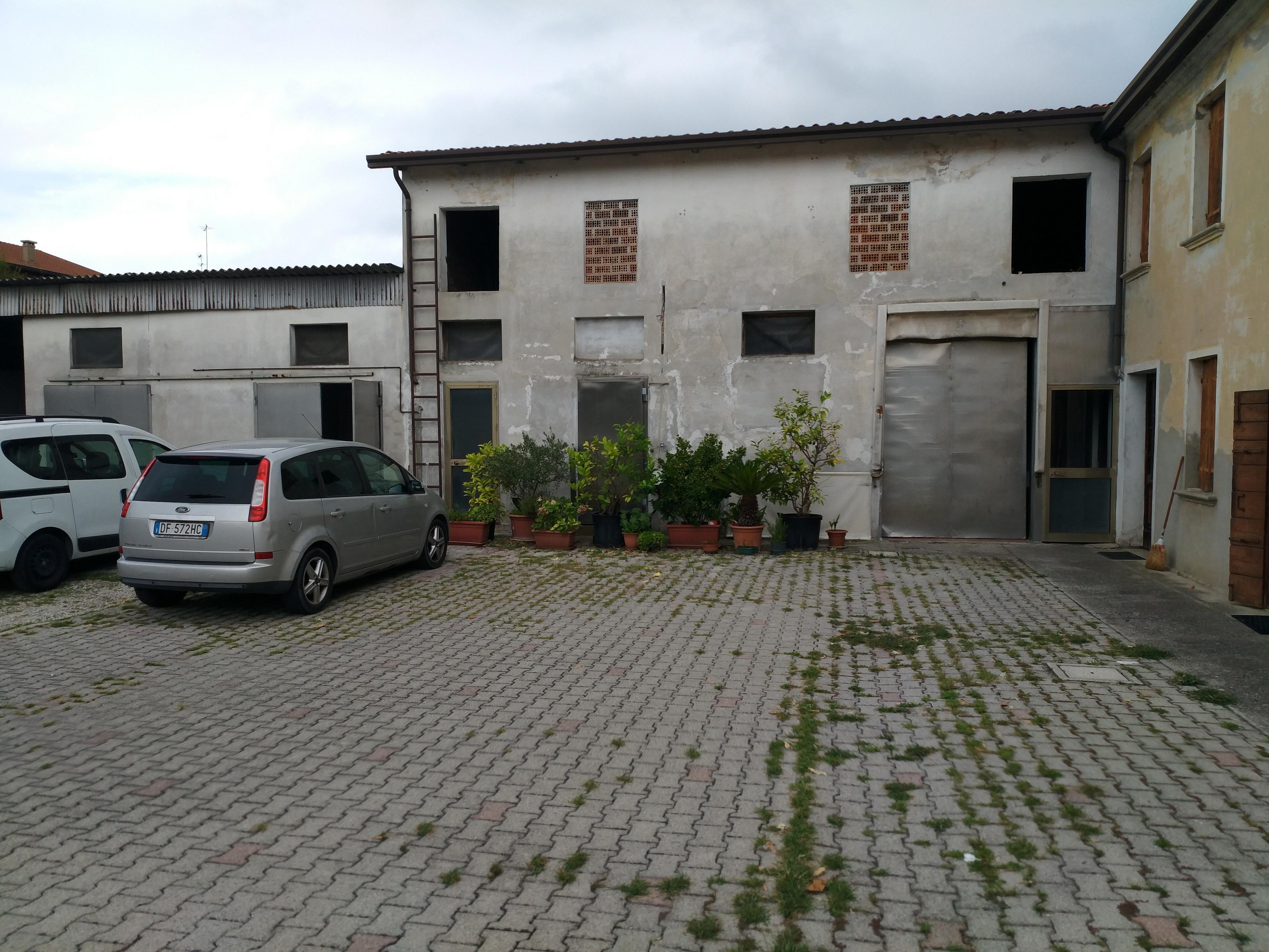 immobile appartamento all'asta in Via Cavinello ovest n 21 - 30030 Pianiga (VE) - 3