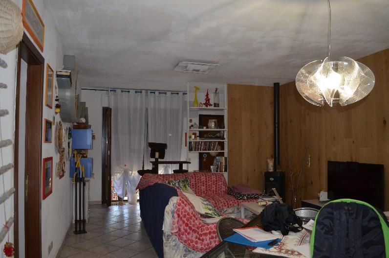 immobile appartamento all'asta in Via Giuseppe di Vittorio, 06089 Torgiano PG, Italia Torgiano, Perugia - 3