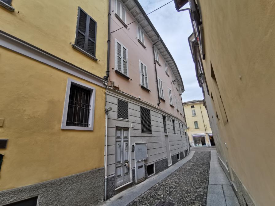 immobile attivita commerciale all'asta in Via Don Benzoni 1 - 26013 Crema (CR) - 1