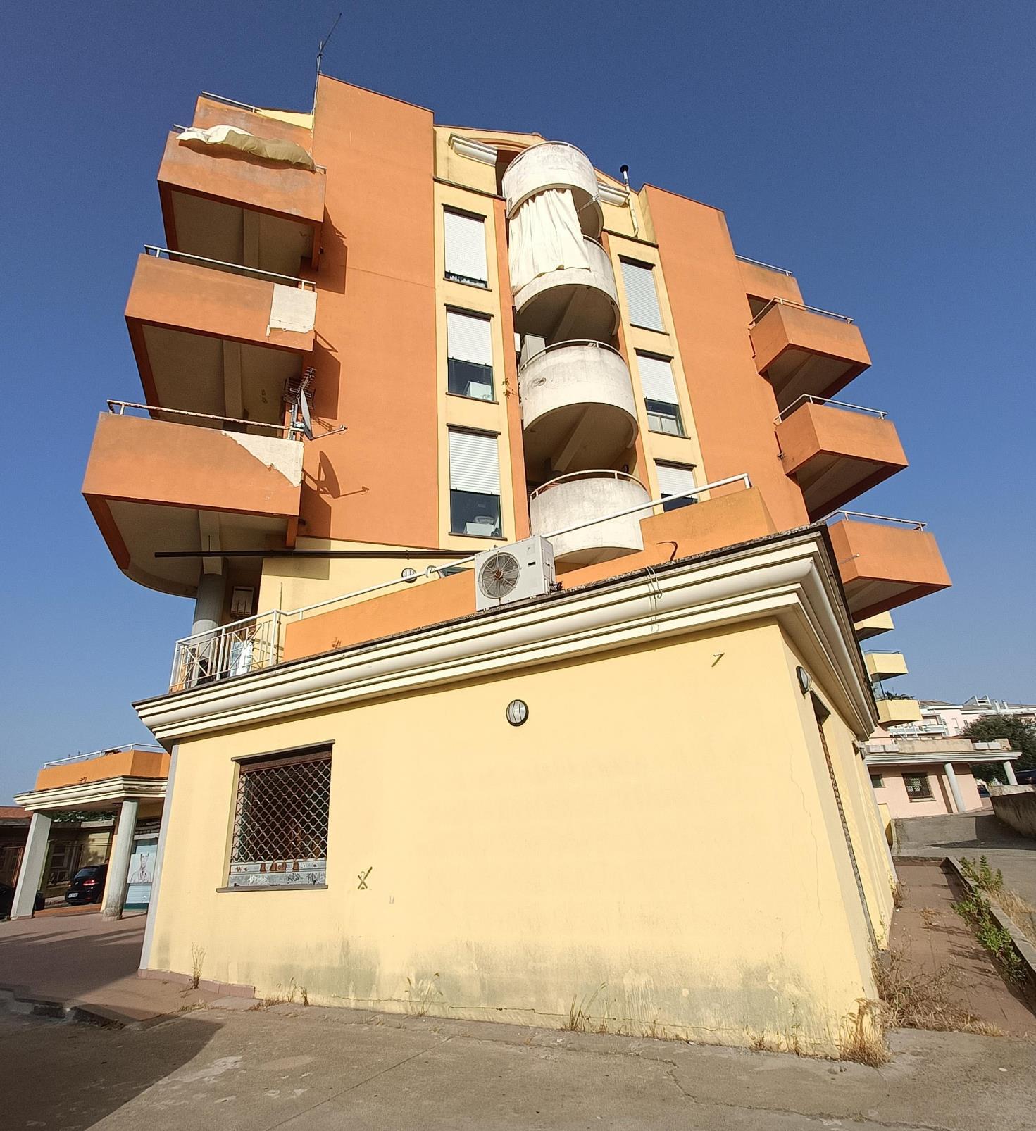 immobile appartamento all'asta in Via Bechi Luserna, 08015 Macomer NU, Italia Macomer, Nuoro - 2