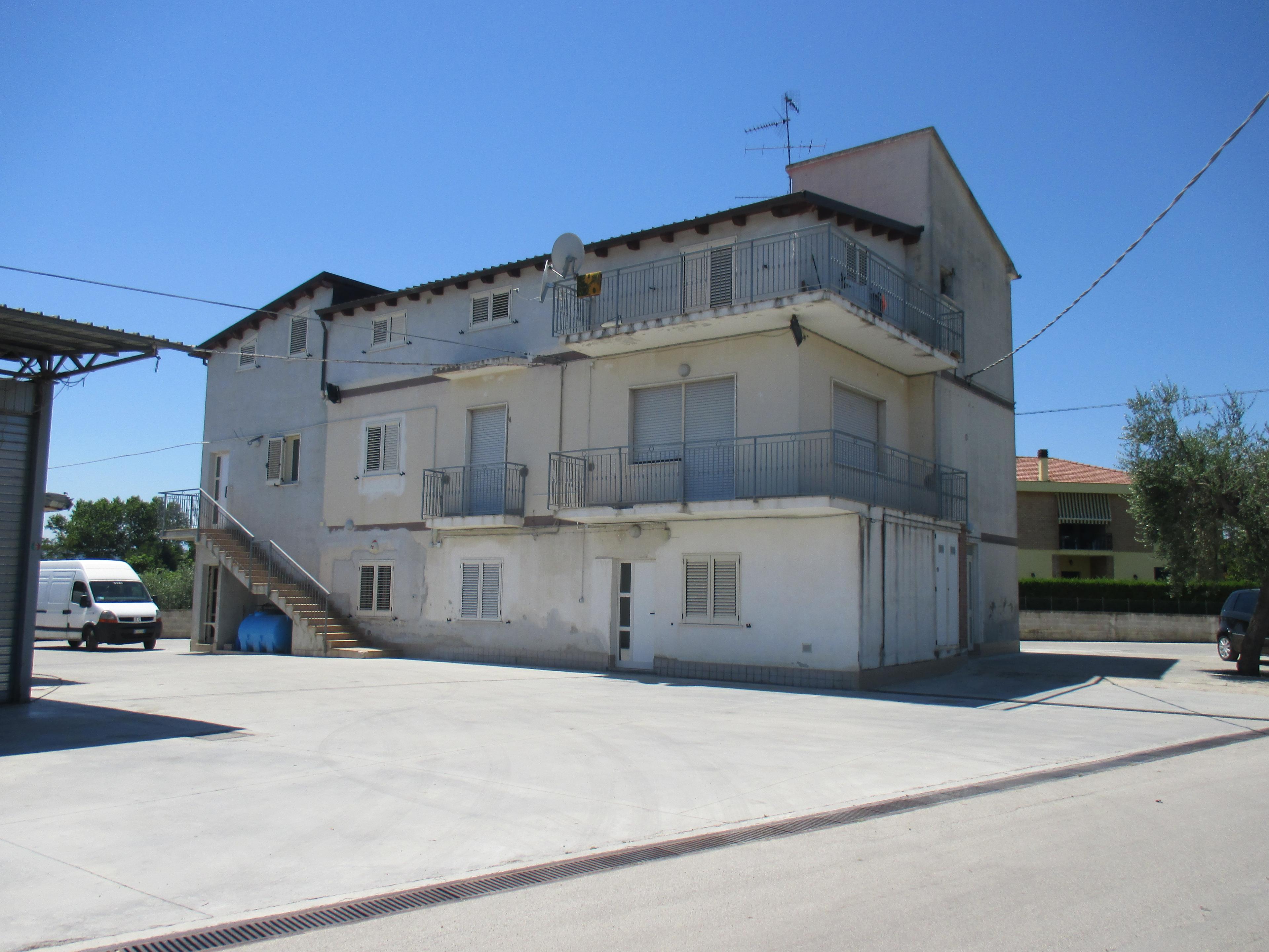 immobile appartamento all'asta in Contrada Molino S Antimo, 64026 Roseto degli Abruzzi TE, Italia Roseto Degli Abruzzi, Teramo - 2