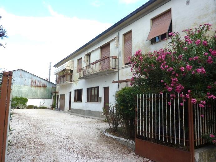 immobile appartamento all'asta in Via Mazzini 2 - 26034 Piadena Drizzona (CR) - 2