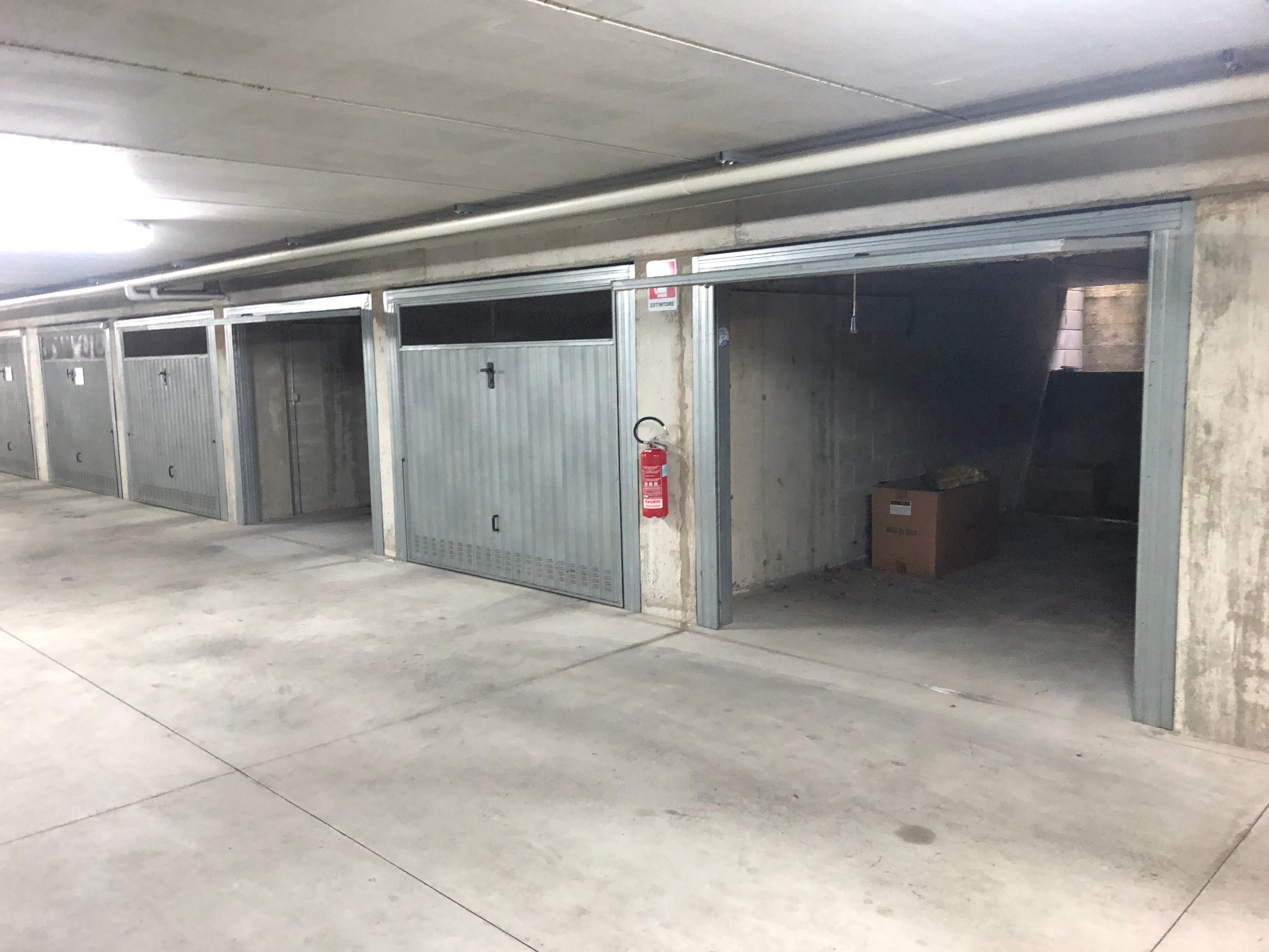 immobile garage all'asta in Via Zanica, 12/C - 24040 Stezzano (BG) - 1