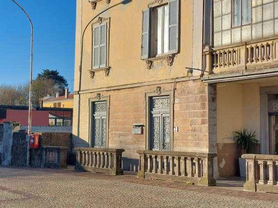 immobile appartamento all'asta in Via Piazza Santo Stefano 4 - 21014 Laveno-Mombello (VA) - 3