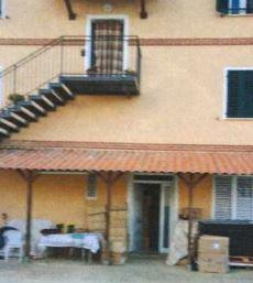 immobile appartamento all'asta in Via Contrada San Giovanni 116 - 63010 Montefiore dell'Aso (AP) - 3