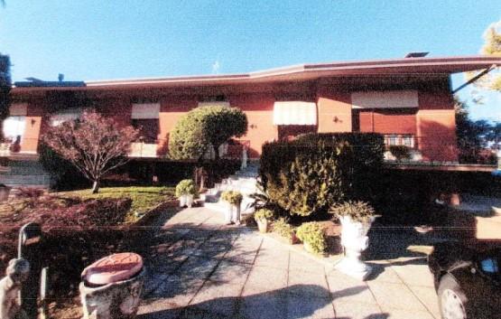 immobile appartamento all'asta in Via Domenico Guerrazzi, 24 - 33074 Fontanafredda (PN) - 1