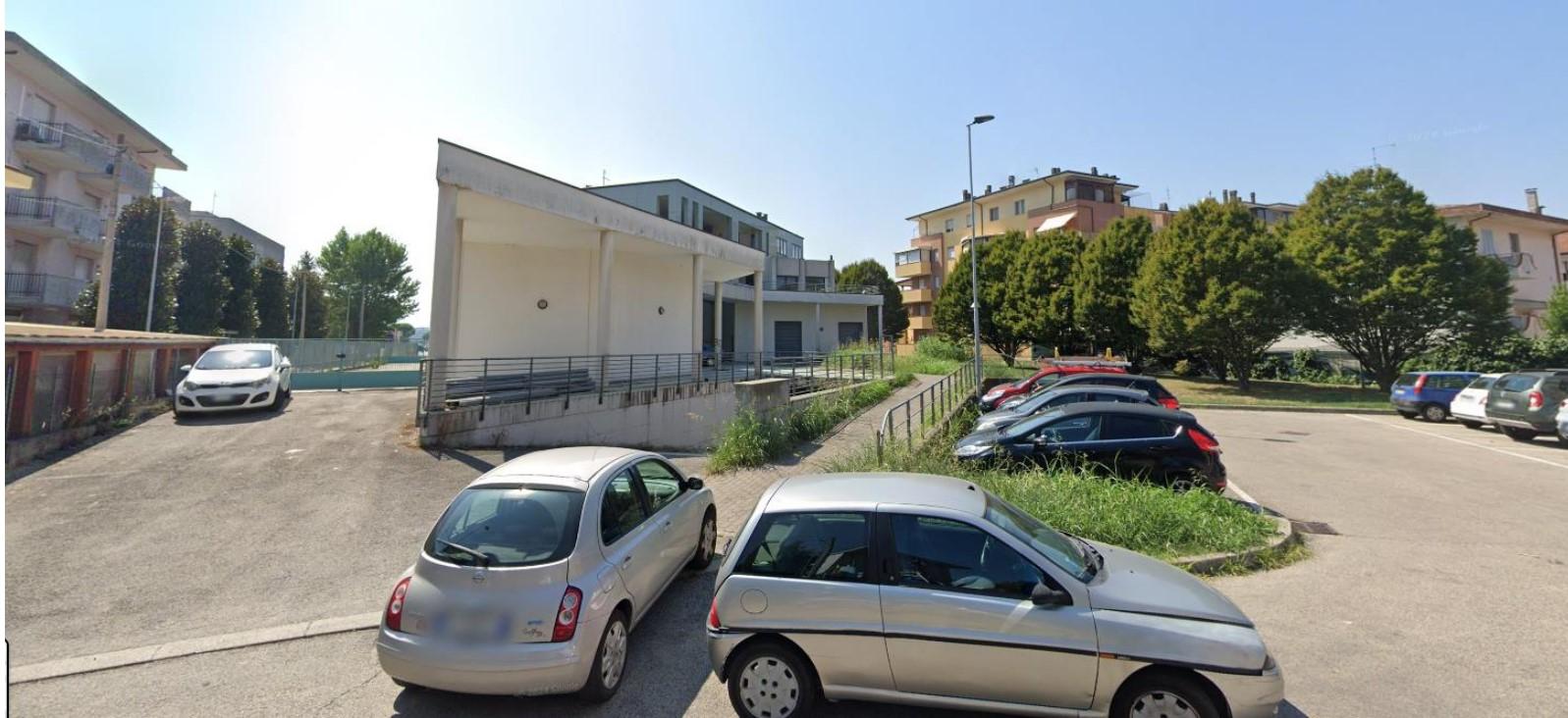 immobile attivita commerciale all'asta in Rimini (RN) - 2