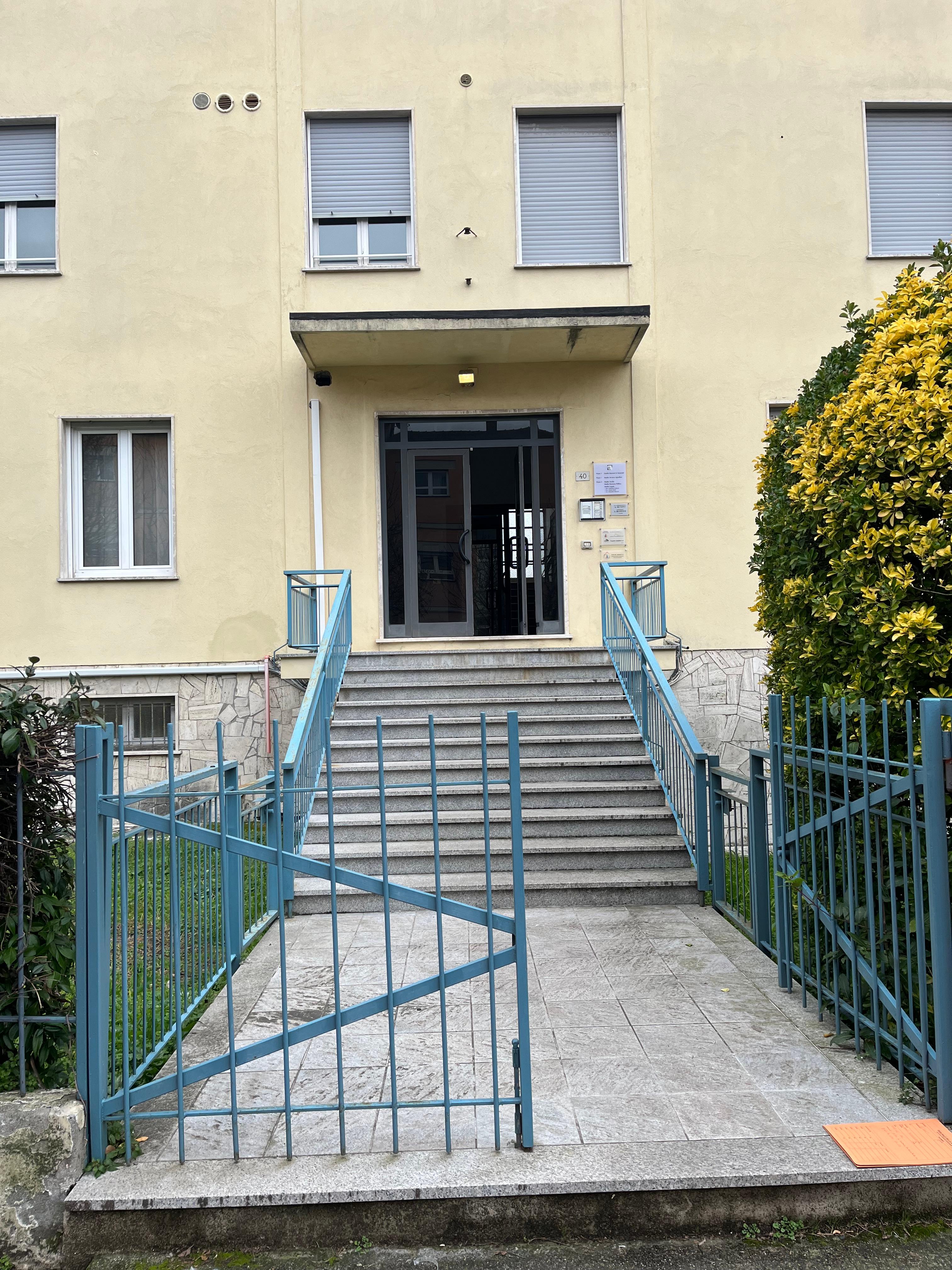 immobile ufficio all'asta in Viale della Pace, 40 , 19038 Sarzana SP, Italia Sarzana, La Spezia - 2