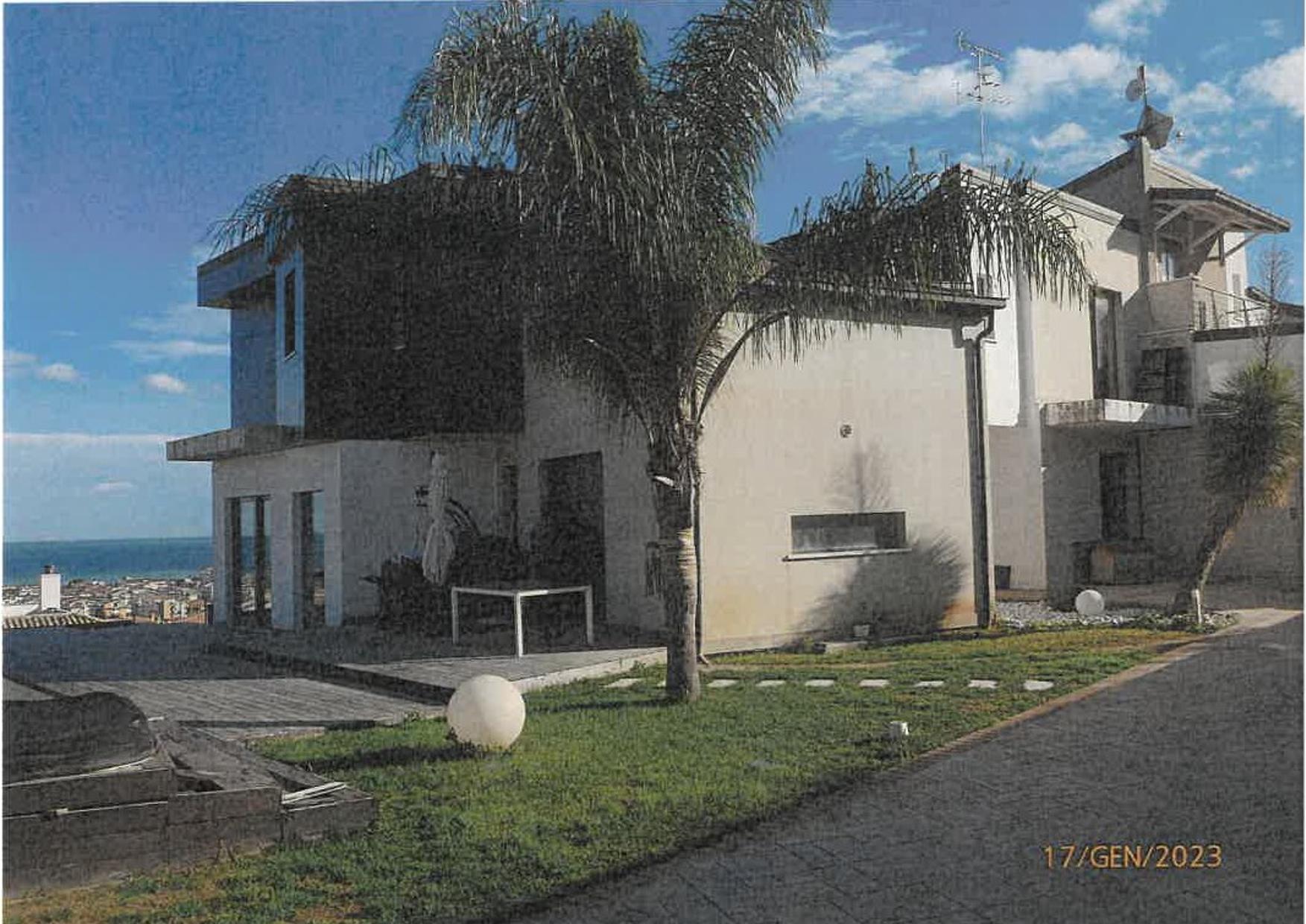 immobile villa all'asta in Via Muracche I, 1, 64018 Tortoreto Lido TE, Italia - 64018 Tortoreto (TE) - 1