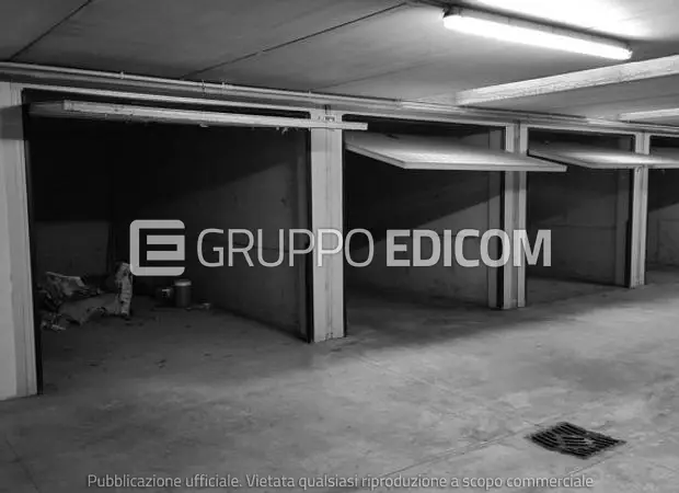 immobile attivita commerciale all'asta in Piazza Unità d'Italia - 25030 Castel Mella (BS) - 2