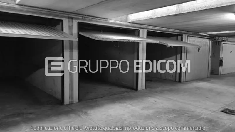 immobile attivita commerciale all'asta in Piazza Unità d'Italia - 25030 Castel Mella (BS) - 5