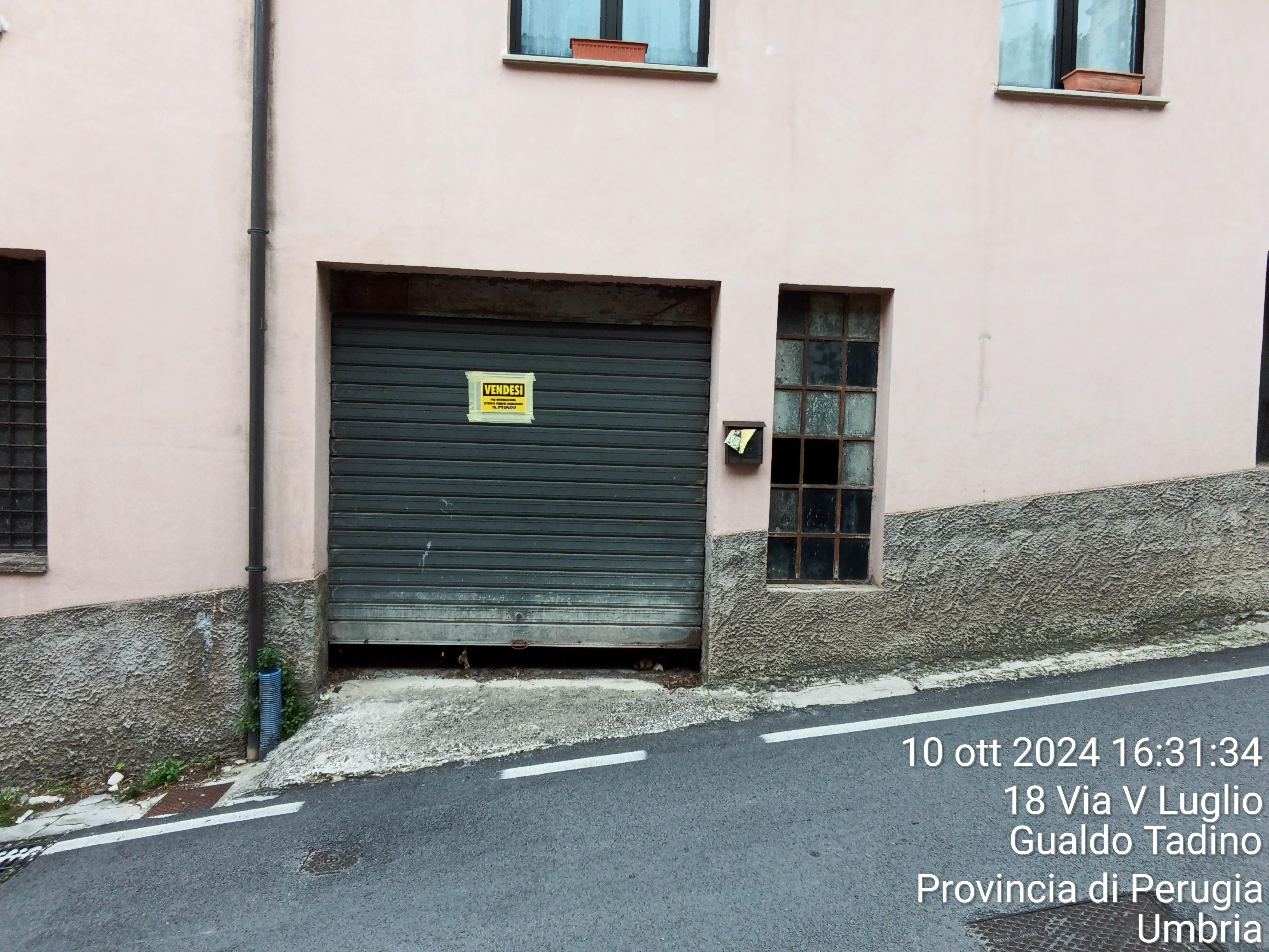immobile magazzino all'asta in Via V Luglio, 19, 06023 Gualdo Tadino PG, Italia Gualdo Tadino, Perugia - 1