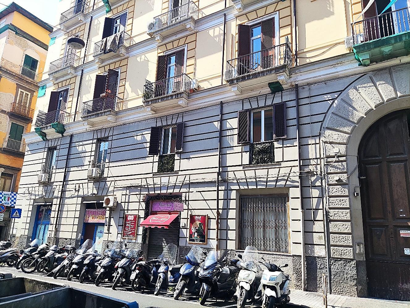 immobile appartamento all'asta in Cso Vittorio Emanuele, 211, 80121 Napoli NA, Italia - 80122 Napoli (NA) - 2